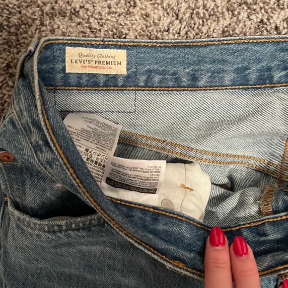 Levi’s 501 jeans!! - Picture 4 of 7